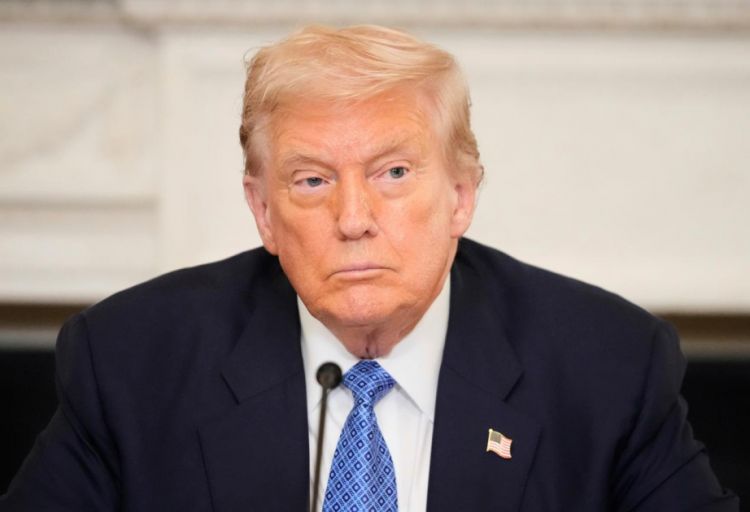 Donald Tramp Kolumbiya Prezidentindən kokain fabriklərini bağlamağı tələb edib