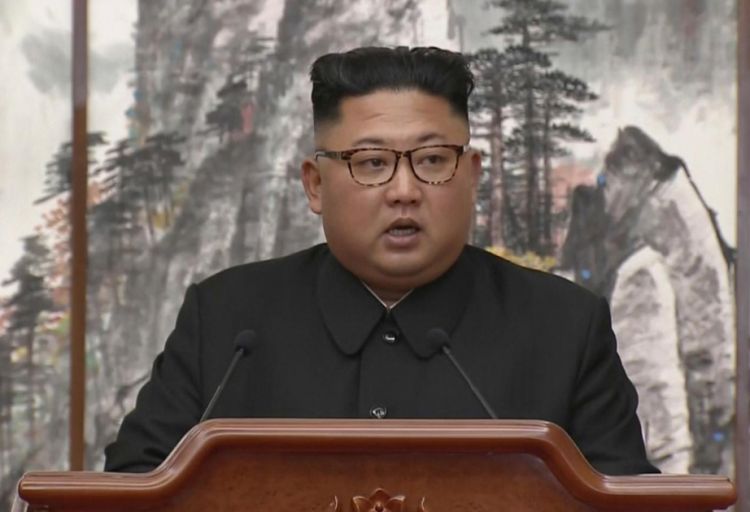 Kim Çen In Cənubi Koreyanın nüvə sualtı qayığı tikmək planını təhlükə adlandırıb