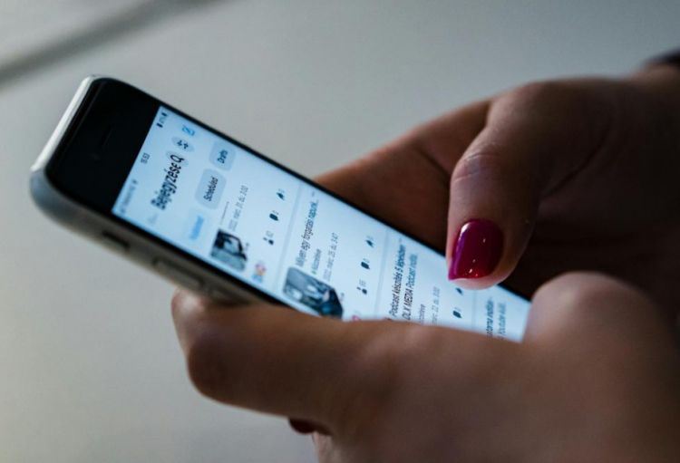 İranda sosial şəbəkələrə qoyulan məhdudiyyətlər aradan qaldırıla bilər