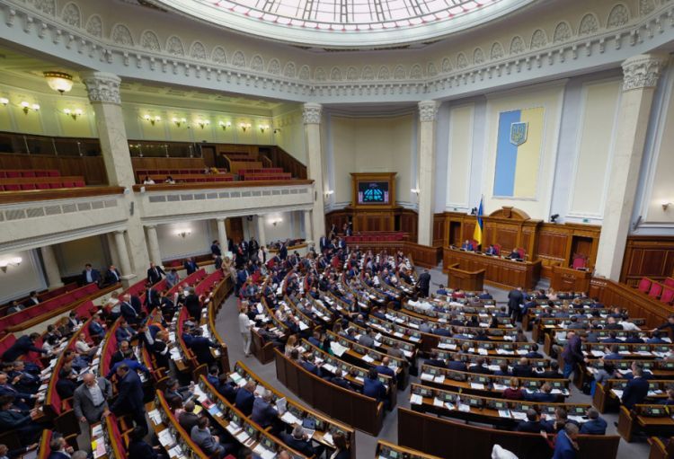 Ali Rada ölkədə rus dilindən istifadəni məhdudlaşdırmaq istəyir