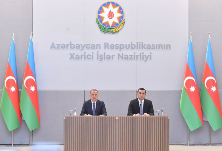 Azərbaycan XİN: İşğaldan azad edilmiş ərazilərində dəmir yolunun idarə olunması ilə bağlı məsələlər diqqət mərkəzindədir