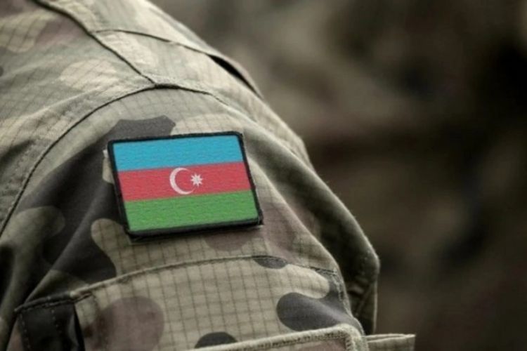 Azərbaycanda gizir və miçmanlar üçün ehtiyatda olmağın yaş həddi artırılıb