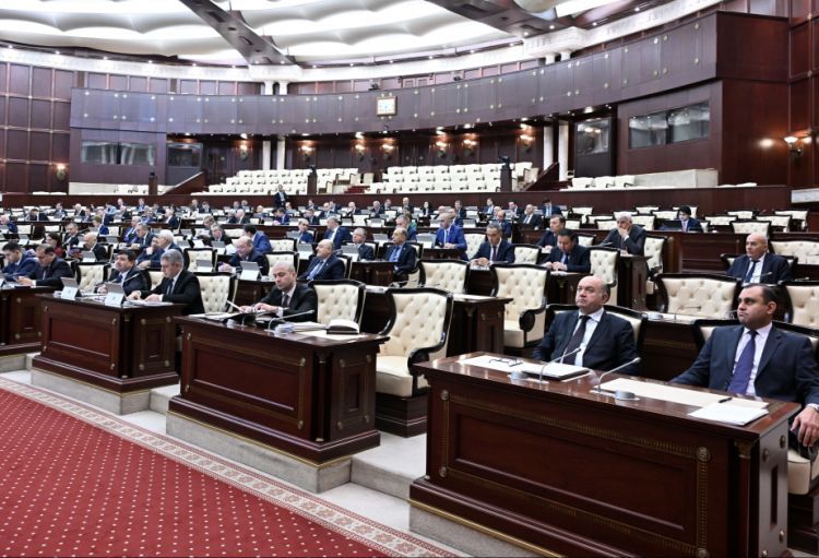 İşçi hüquqlarının gücləndirilməsi üçün Əmək Məcəlləsinə yeni anlayışlar əlavə olunur