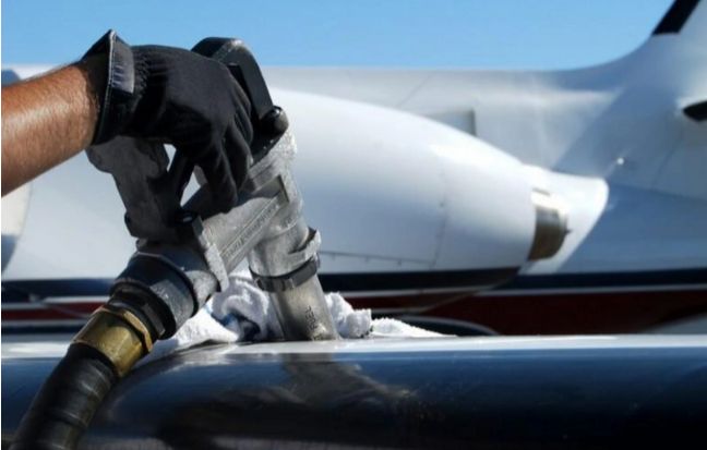 Azərbaycana gətirilən reaktiv mühərrik yanacaqları üçün vergi və rüsum güzəştinin müddəti 1 il uzadılıb