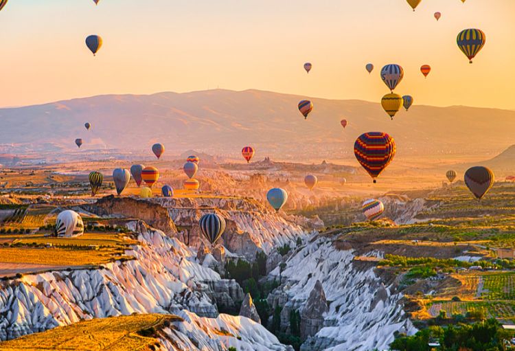 Türkiyə Çin vətəndaşları üçün vizanı ləğv edib