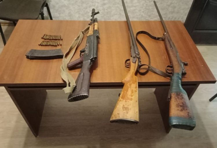 Paytaxtda və rayonlarda qanunsuz silah-sursat aşkarlanıb