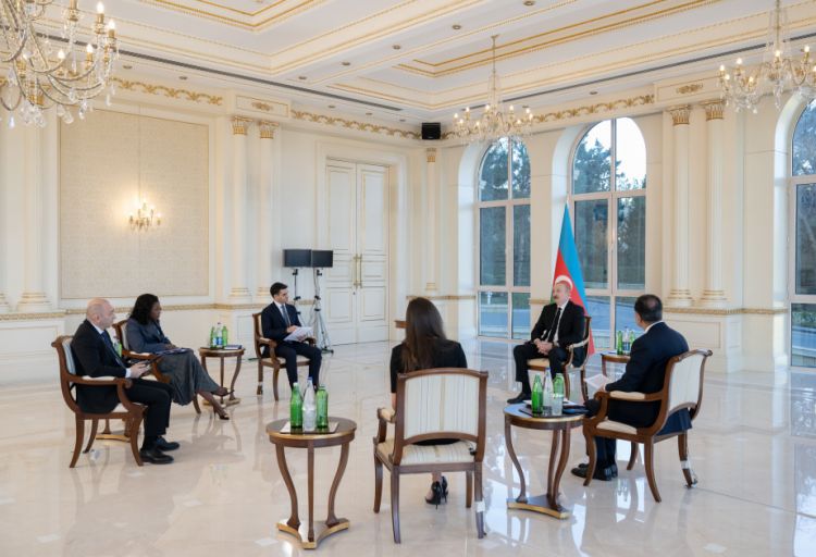 Prezident İlham Əliyev: Azərbaycan 20-yə yaxın ölkəyə hərbi təyinatlı məhsullar ixrac edir