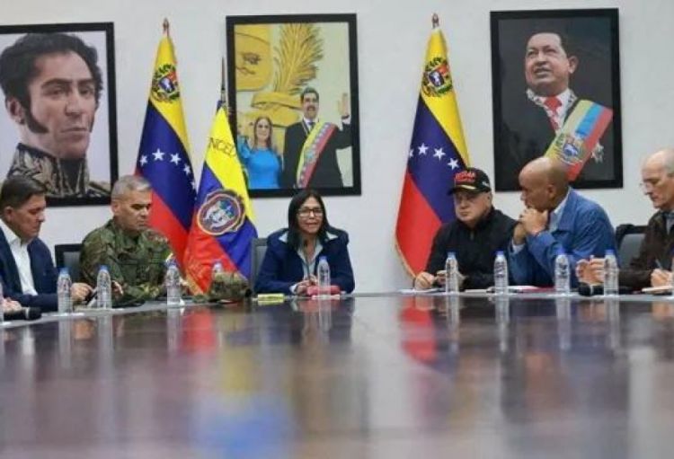 Delsi Rodriqez Venesuelanın müvəqqəti prezidenti kimi and içib