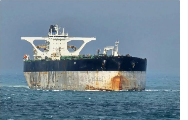 ABŞ Rusiya bayrağı altında üzən neft tankerinə nəzarəti ələ keçirib