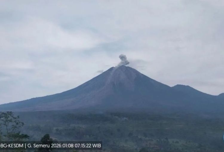İndoneziyada Semeru vulkanı püskürüb