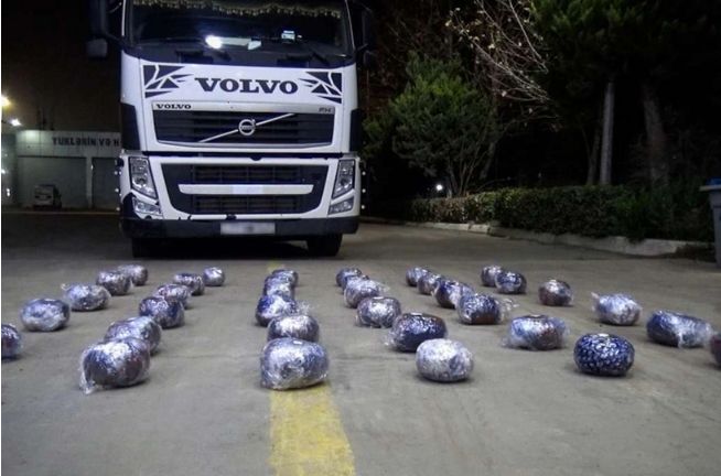 İrandan Gürcüstana külli miqdarda narkotikin keçirilməsinin qarşısı alınıb<font color=red> - FOTOLAR</font>