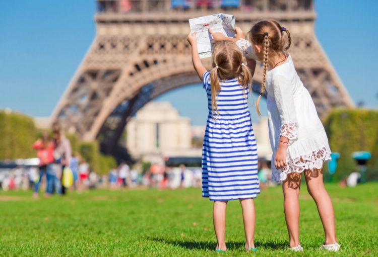 Fransada doğum səviyyəsi minimum həddə düşüb