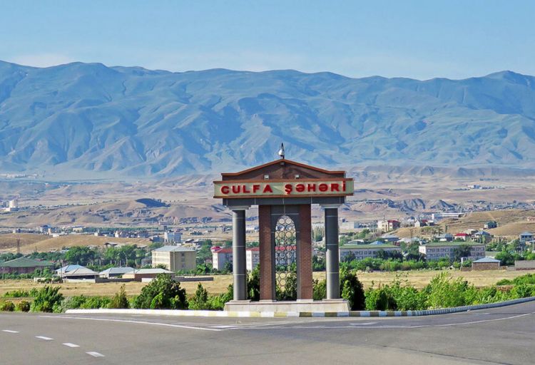 Ötən il Culfa şəhərində 8 yaşayış binasının istilik xətləri yenilənib