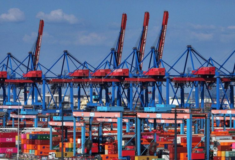 Almaniya iqtisadiyyatında iki ildən sonra artım qeydə alınıb