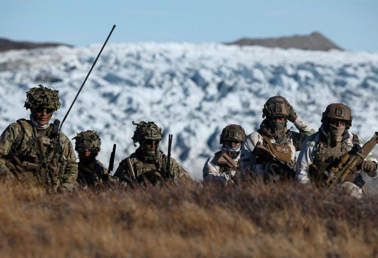 Avropa ölkələrinin ilk hərbi personalı Qrenlandiyaya gəlib