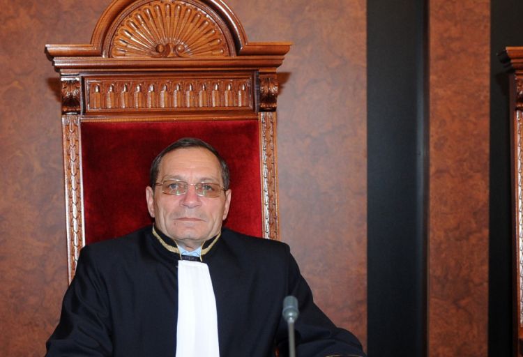 Əməkdar hüquqşünas vəfat edib