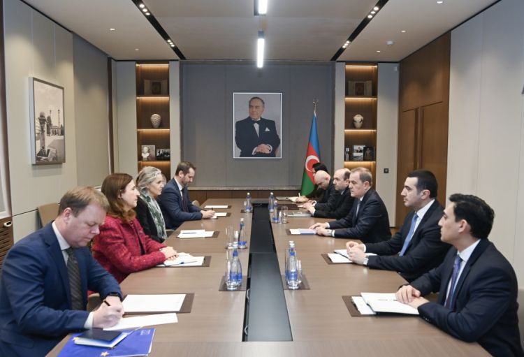 Avropa İttifaqının nümayəndəsi Azərbaycan-Ermənistan sülh prosesi barədə məlumatlandırılıb