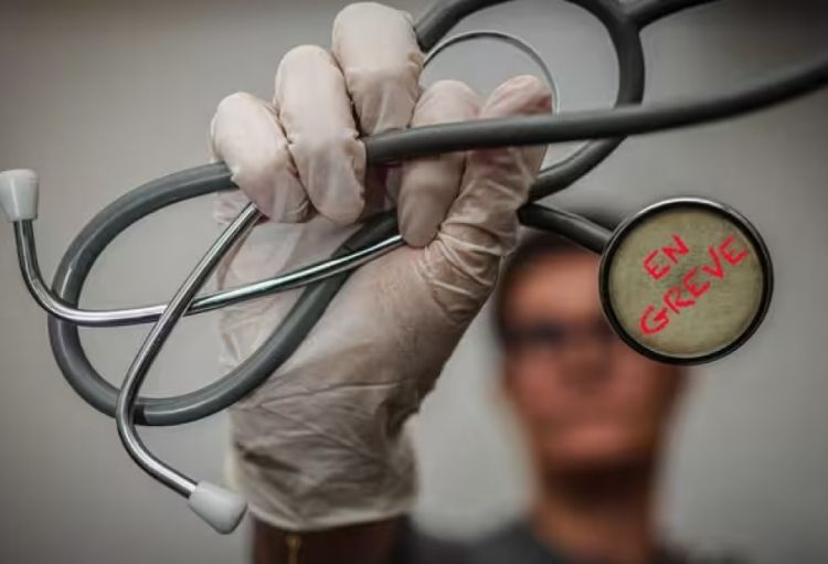 Fransada həkimlərə güzəştlərin edildiyi bildirilsə də, narazılıq bitməyib