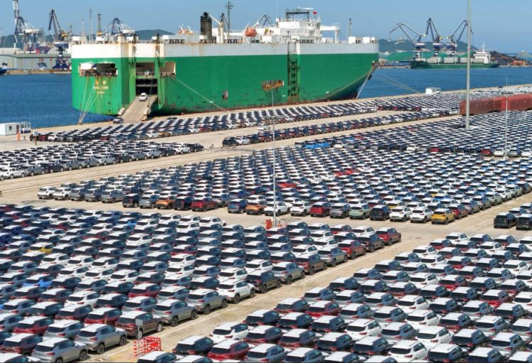 Kanada Çin elektromobilləri üçün idxal rüsumunu 6,1 faizə endirib