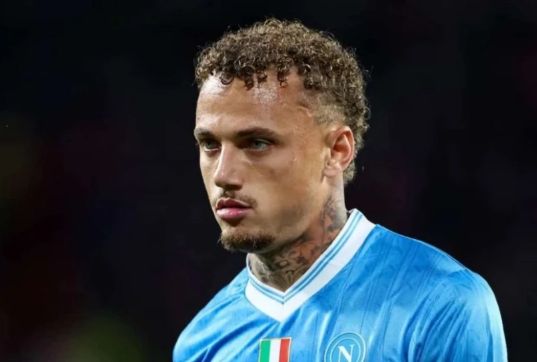 Niderland millisinin üzvü "Qalatasaray"a keçir