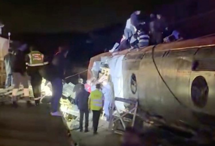 İspaniyada qatar qəzasında ölənlərin sayı 39-a çatıb