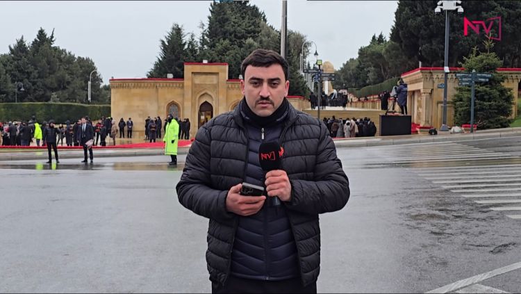 Şəhidlər xiyabanına ziyarətlər davam edir<font color=red> - VİDEO</font>