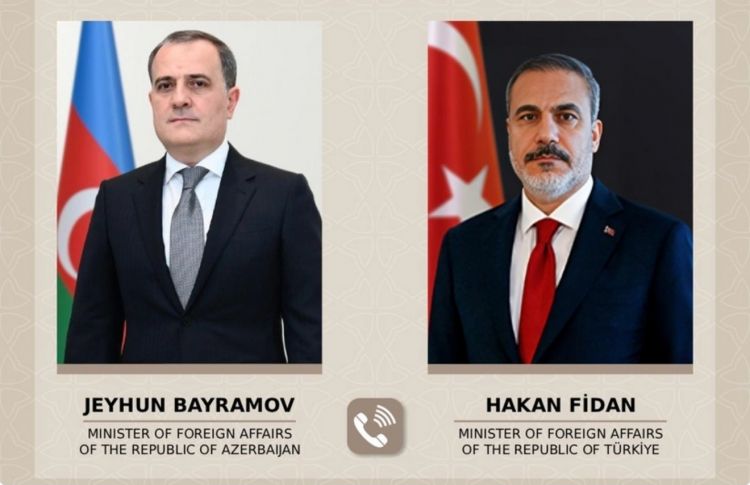 Türkiyə və Azərbaycan XİN başçıları regional məsələləri müzakirə ediblər