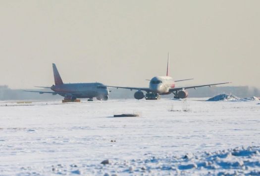 Rusiyada göyərtəsində 335 sərnişinin olduğu təyyarə texniki nasazlıqla üzləşib