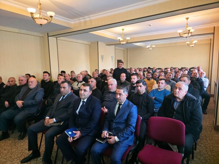 Sahibkarlar Naxçıvanda tətbiq edilən vergi və sosial sığorta güzəştləri barədə məlumatlandırılıblar<font color=red> - FOTOLAR</font>