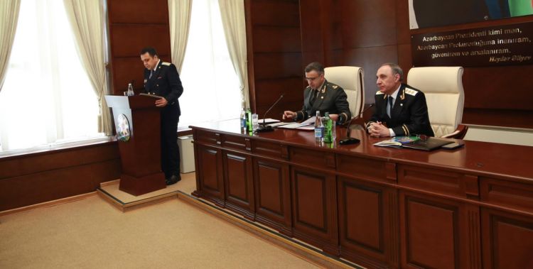 Hərbi Prokurorluqda ötən ilin yekunları müzakirə olunub<font color=red> - FOTOLAR</font>