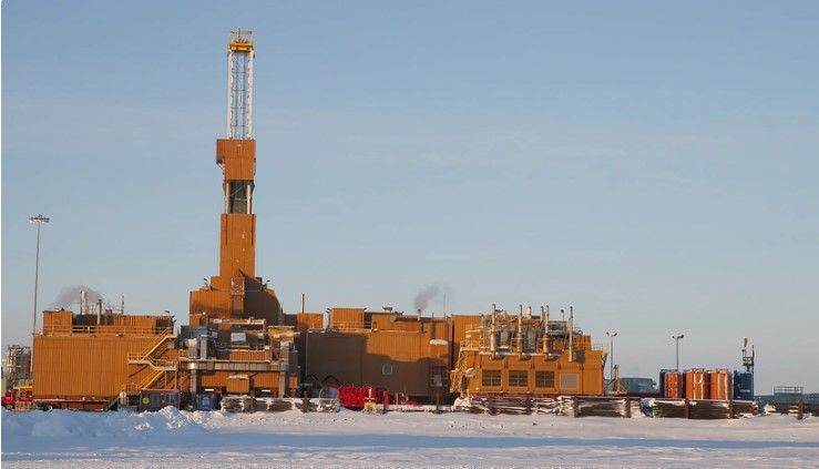 Alyaskada Şimali Amerikanın ən böyük yerüstü qazma qurğularından biri aşıb