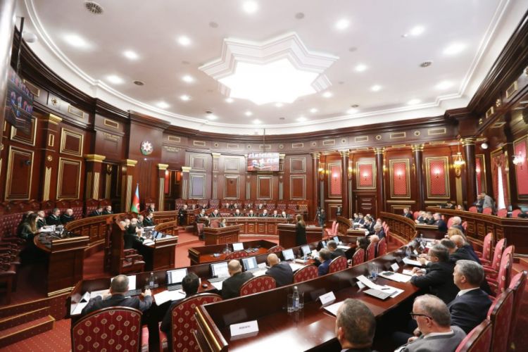 Ali Məhkəmə Plenumunun 2025-ci ilin yekunlarına həsr olunmuş iclası keçirilib<font color=red> - FOTOLAR</font>