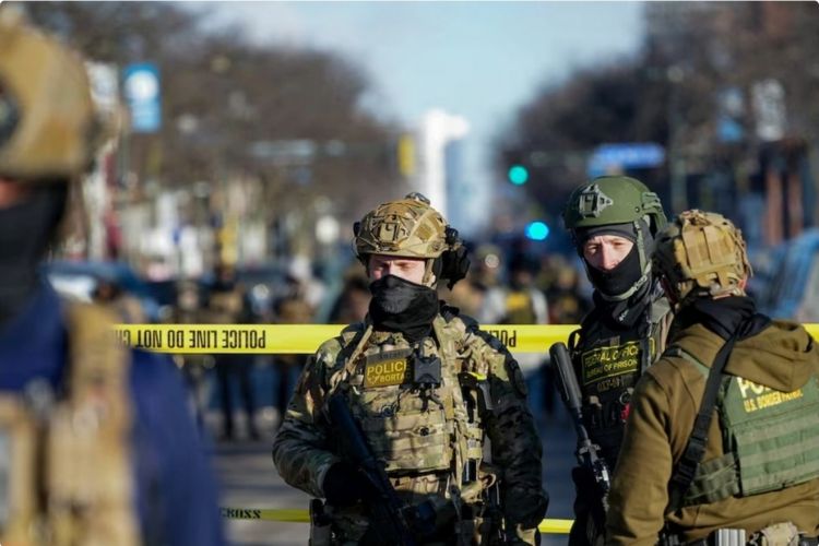 Minneapolisdə sərhəd xidməti əməkdaşının iştirakı ilə atışma baş verib