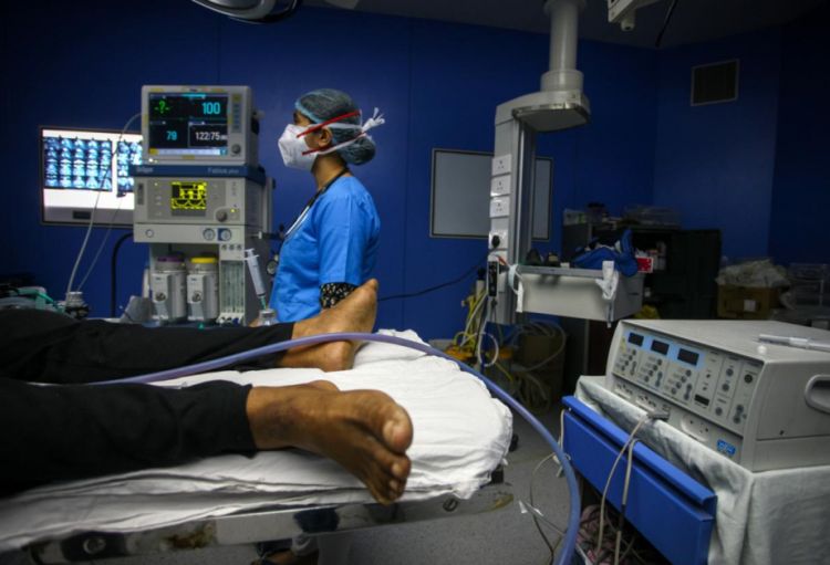 Hindistan “Nipah” virusunun yayılmasının qarşısını almaqda çətinlik çəkir