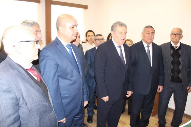 AMEA-nın Naxçıvan Bölməsinin “Tusi” nəşriyyatında yeni alınmış avadanlıqların təqdimat mərasimi keçirilib<font color=red> - VİDEO</font>