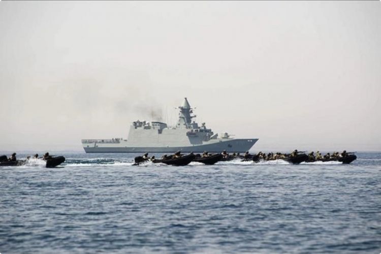 Çin qəzaya uğramış yük gəmisindəki 17 dənizçini Filippinə təhvil verib