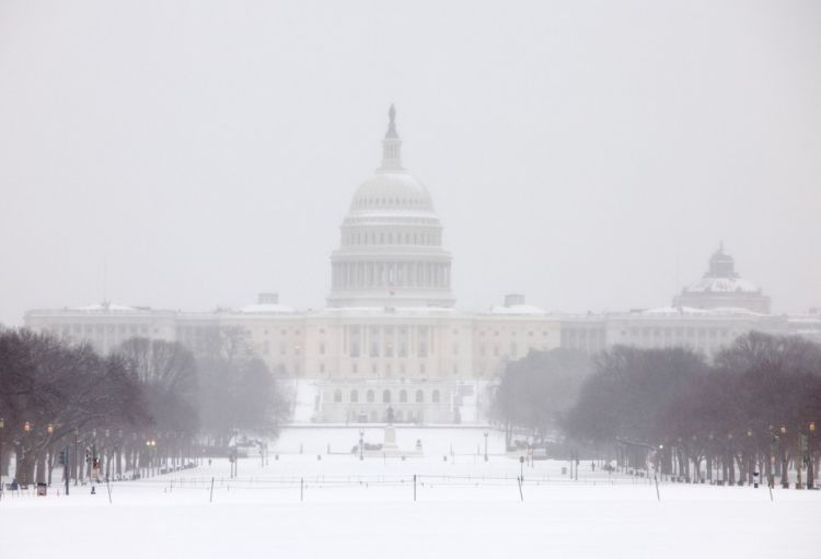 ABŞ-a yağan güclü qar səbəbindən ölənlərin sayı 18-ə çatıb