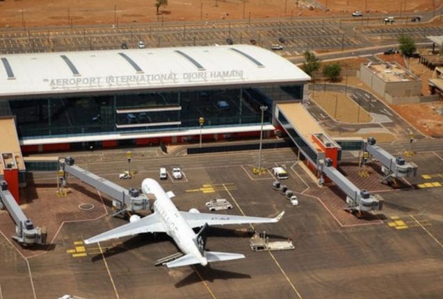 KİV: Nigerin paytaxtının hava limanı yaxınlığında partlayışlar olub