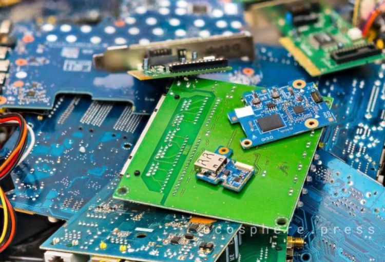 Çinli tədqiqatçılar elektron tullantılardan qızıl çıxarılması üsulunu hazırlayıblar