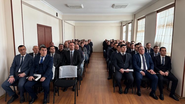 Sahibkarlar vergi və sosial sığorta güzəştləri barədə məlumatlandırılıblar<font color=red> - FOTOLAR</font>