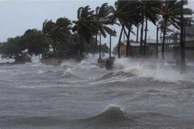 Madaqaskarda güclü tropik "Fitiya" siklonu tüğyan edir