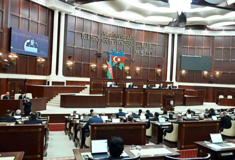 Milli Məclis Naxçıvan Konstitusiyasına çoxsaylı dəyişiklikləri II səsvermədə təsdiqləyib
