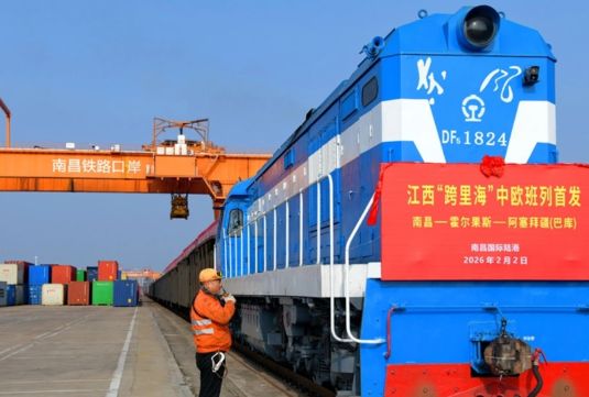 Çin TBNM üzrə Nançan-Bakı dəmir yolu yükdaşıma marşrutunu işə salıb