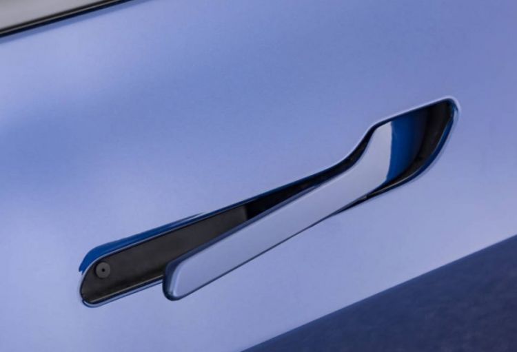 Çin avtomobillərdə “gizli” qapı tutacaqlarını qadağan edəcək