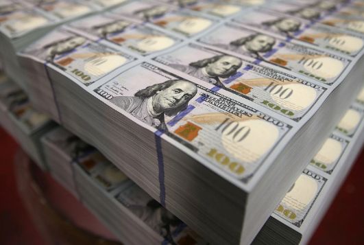 AMB: Ötən il nağd xarici valyutanın alışı satışını 423 milyon dollar üstələyib