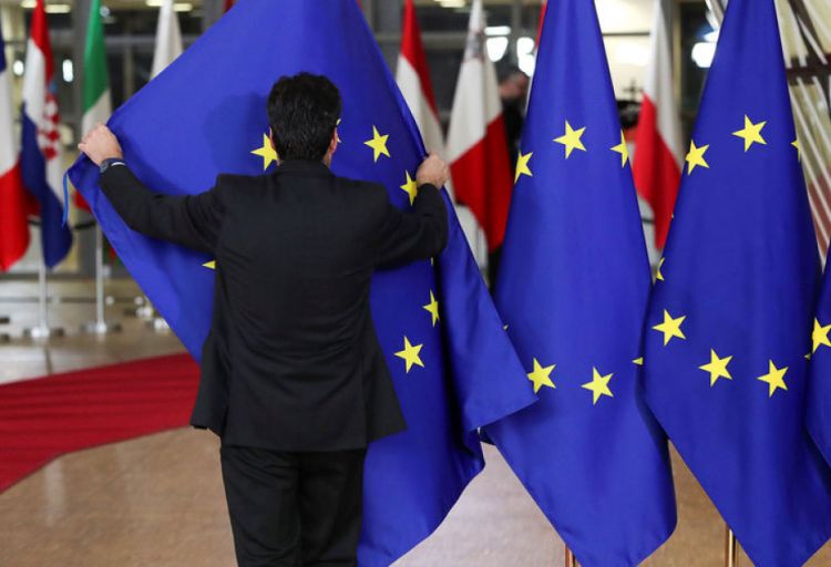 Media: Avropa Komissiyası bu gün Rusiya əleyhinə 20-ci sanksiya paketini təqdim edəcək