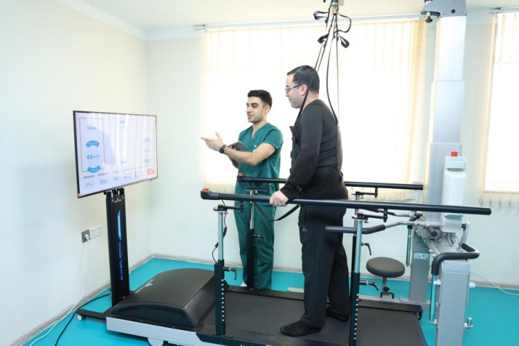 Postmüharibə dövründə 3800 qaziyə reabilitasiya xidmətləri göstərilib<font color=red> - FOTOLAR</font>