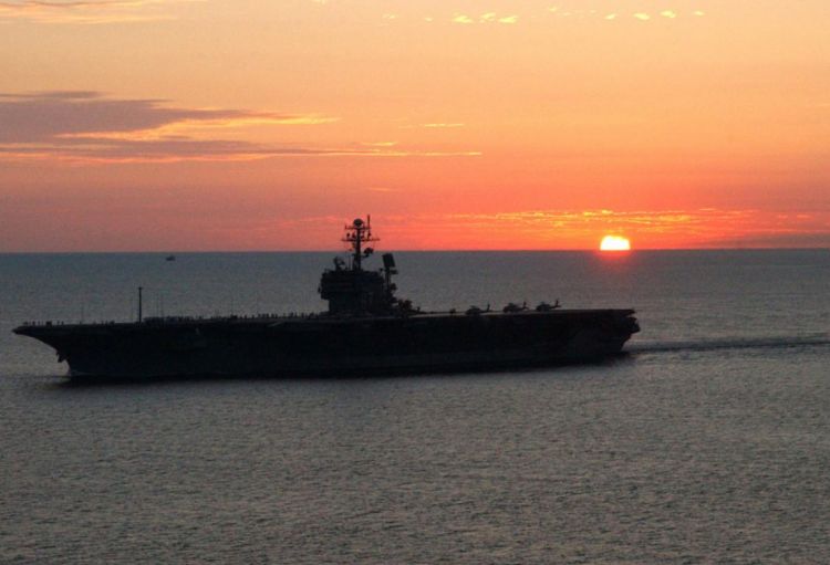 ABŞ Şərqi Sakit okeanda narkotik qaçaqmalçılarına məxsus gəmiyə zərbə endirib