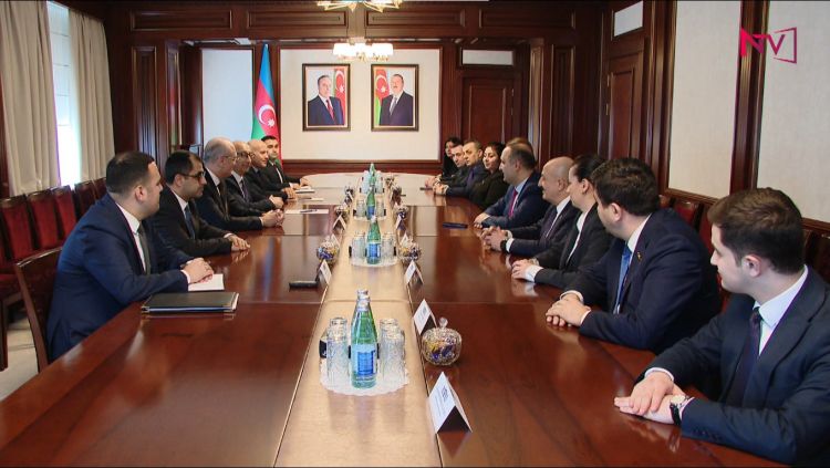 Ali Məclisdə Milli Məclisin nümayəndə heyəti ilə görüş olub<font color=red> - VİDEO</font>