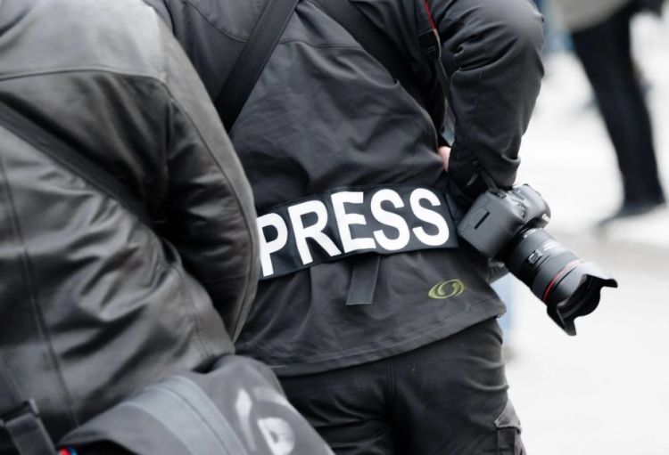 Almaniyada jurnalistlərə qarşı cinayətlərin sayı artıb